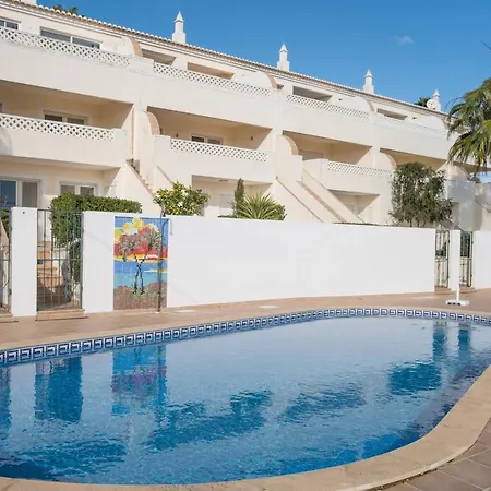 Modern Ocean-view Townhouse 4*