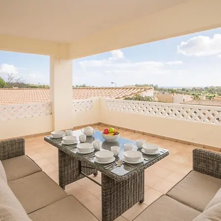 Modern Ocean-view Townhouse 4*