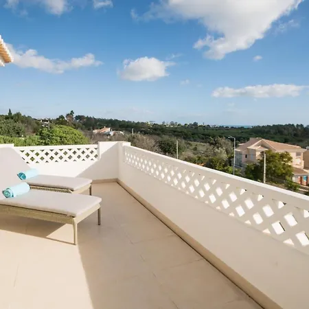 מלון Modern Ocean-view Townhouse 4*